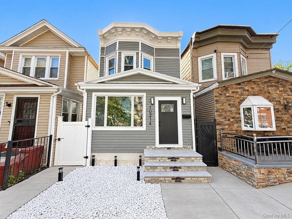 Photo of 10214 85th Drive, Richmond Hill North, NY 11418 (MLS # 1068603)