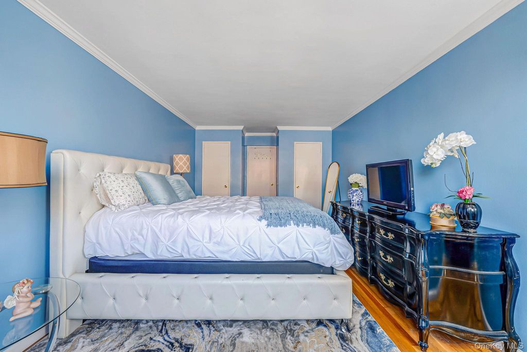 Photo of 88-12 151 Ave #4A, Howard Beach, NY 11414 (MLS # 955170)