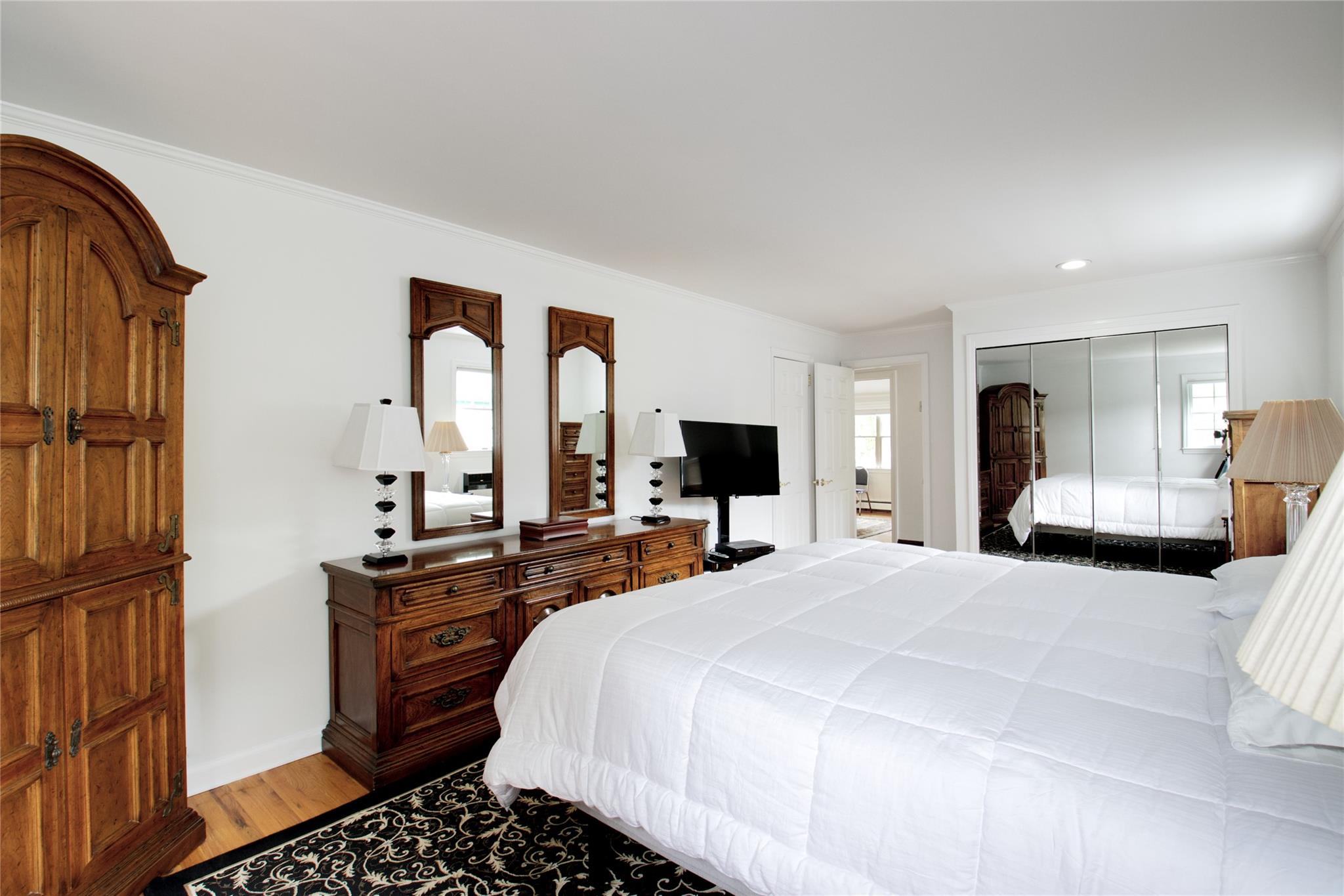 66 Huntington Road, Garden City, New York image 22