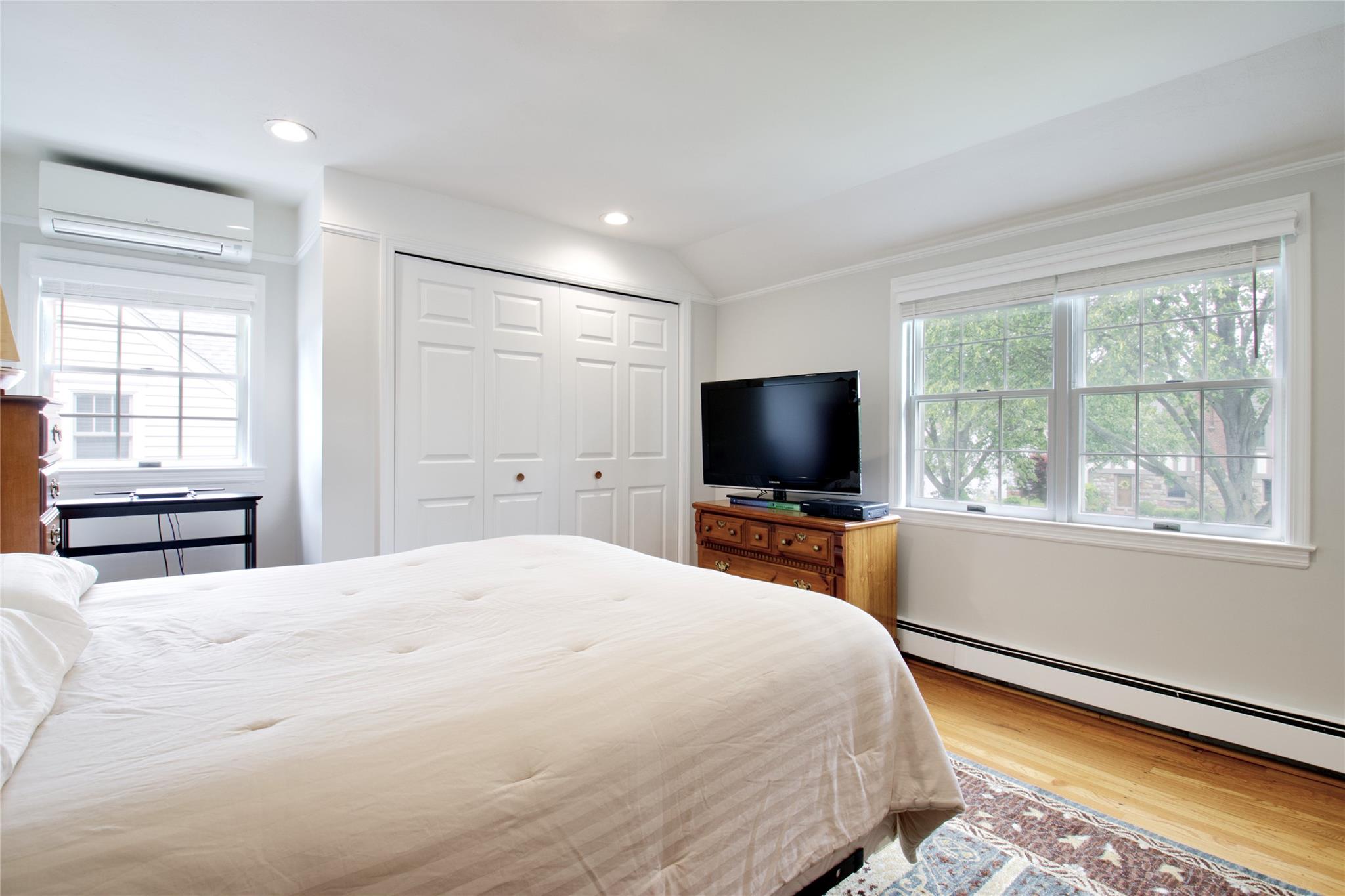 66 Huntington Road, Garden City, New York image 24