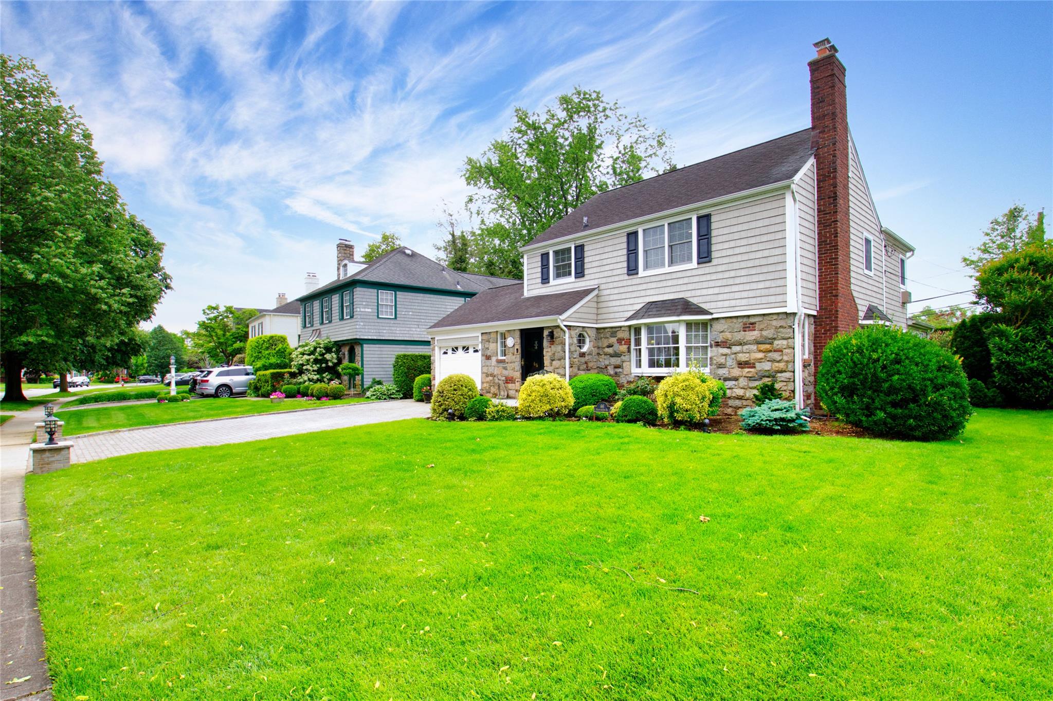 66 Huntington Road, Garden City, New York image 3