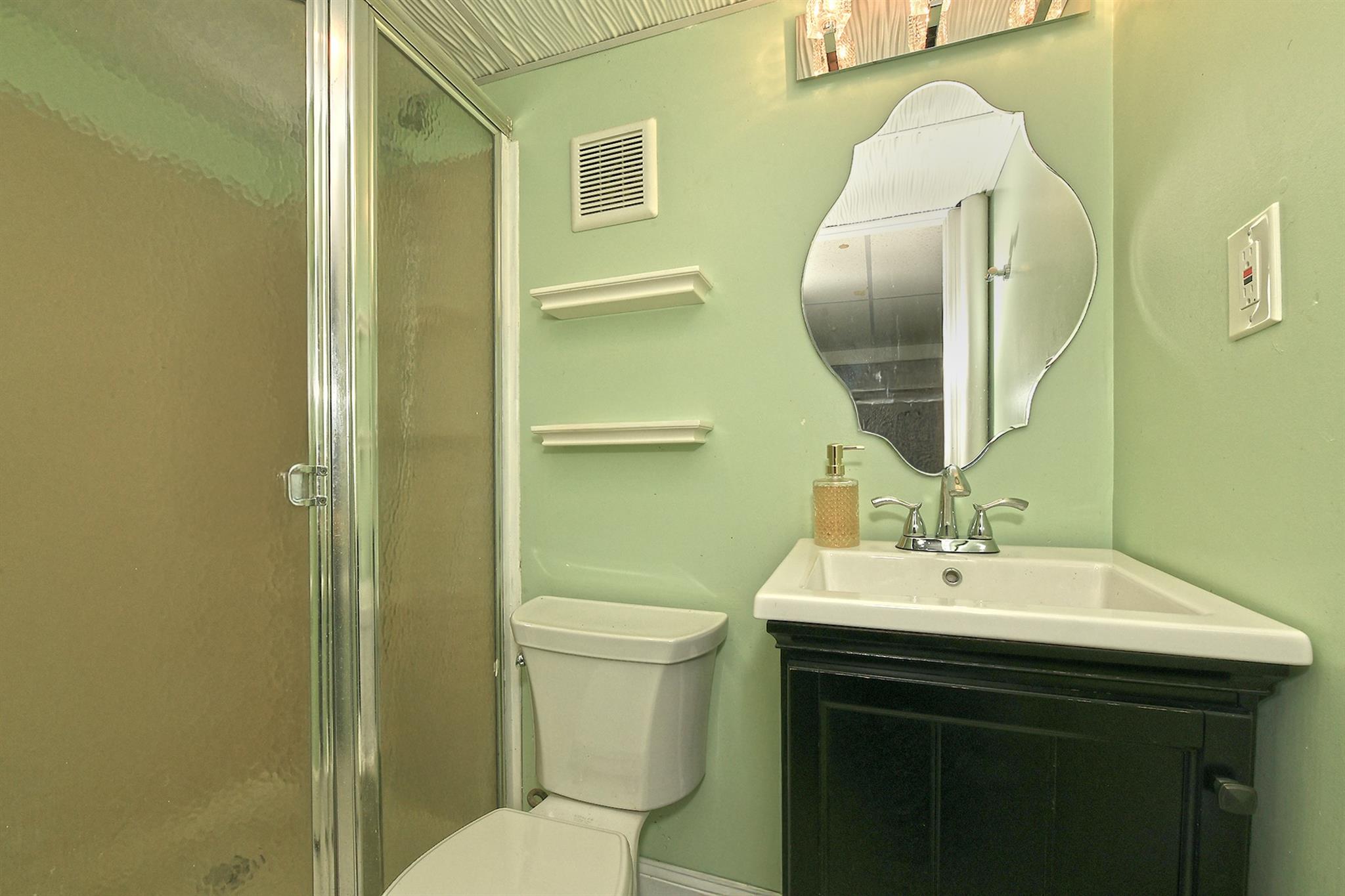 407 Larkfield Road, East Northport, New York image 32