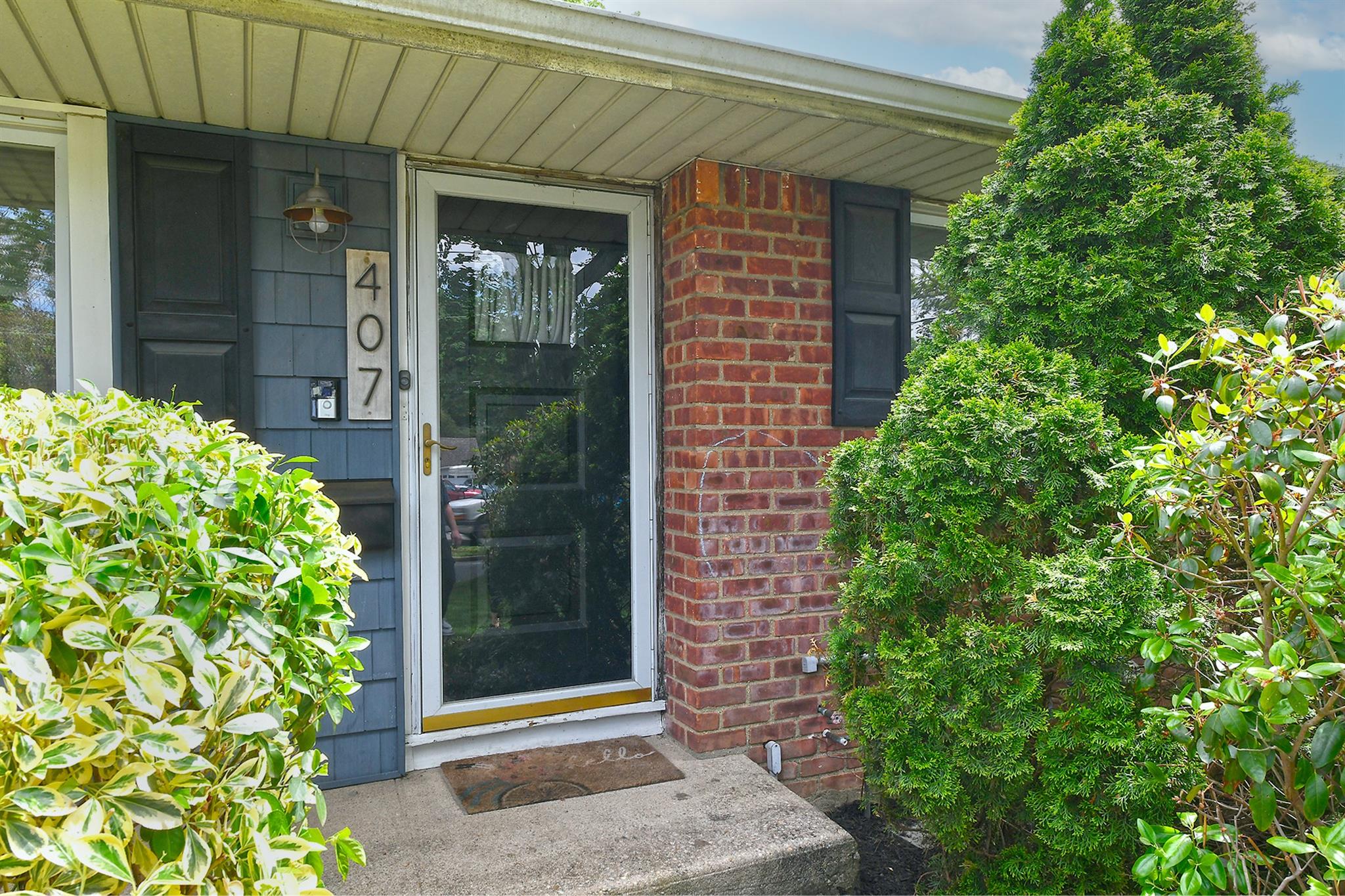 407 Larkfield Road, East Northport, New York image 5