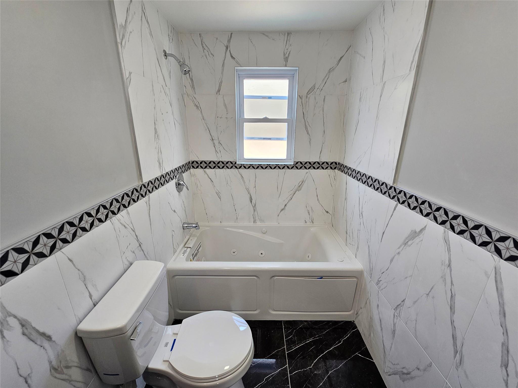 71 W Ludlam Avenue, Riverhead, New York image 18