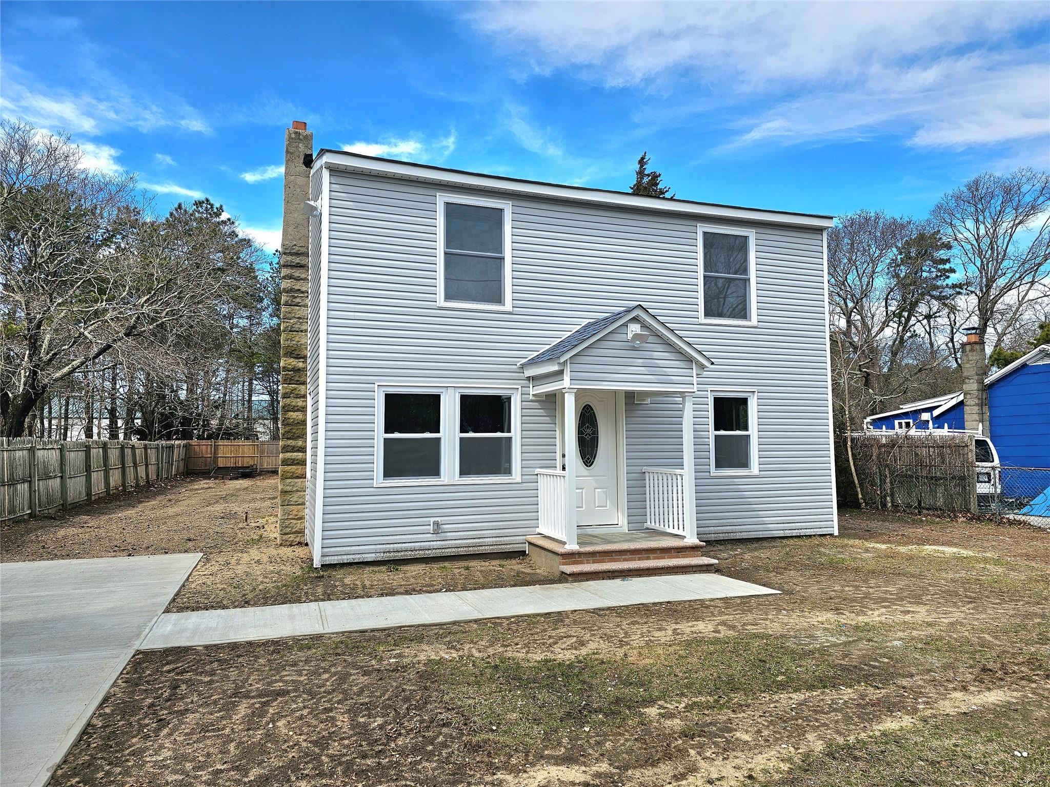 71 W Ludlam Avenue, Riverhead, New York image 1
