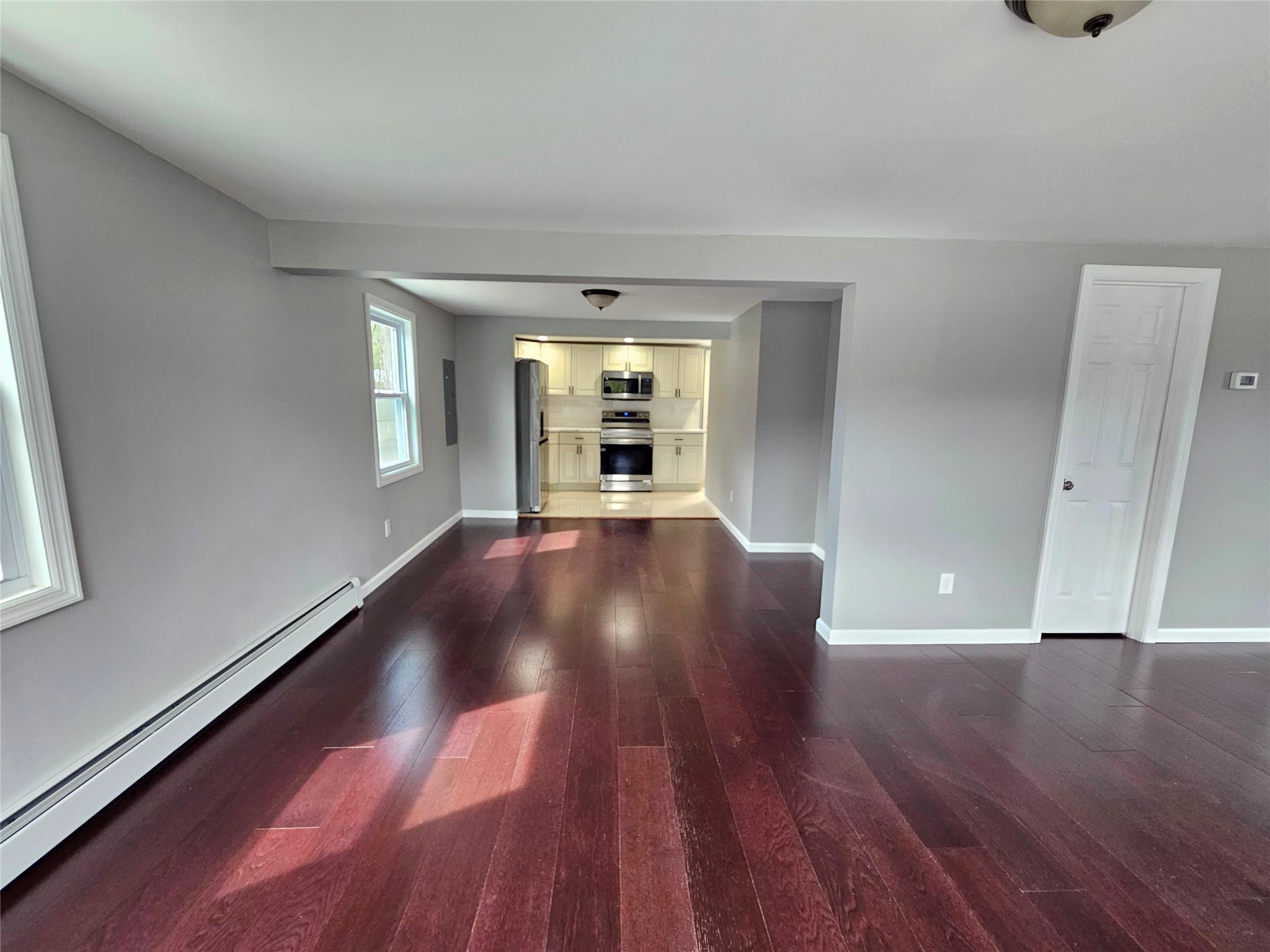 71 W Ludlam Avenue, Riverhead, New York image 7