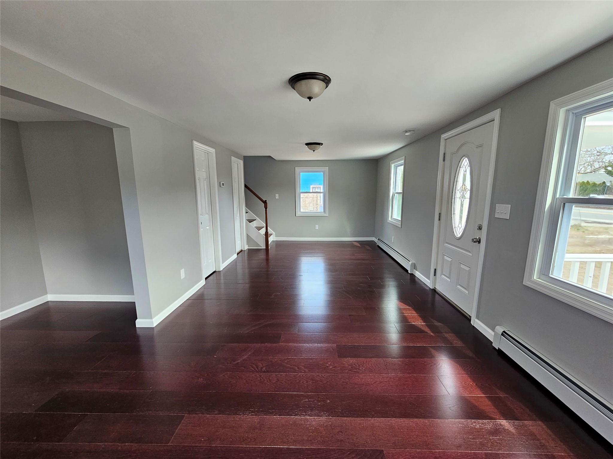 71 W Ludlam Avenue, Riverhead, New York image 4