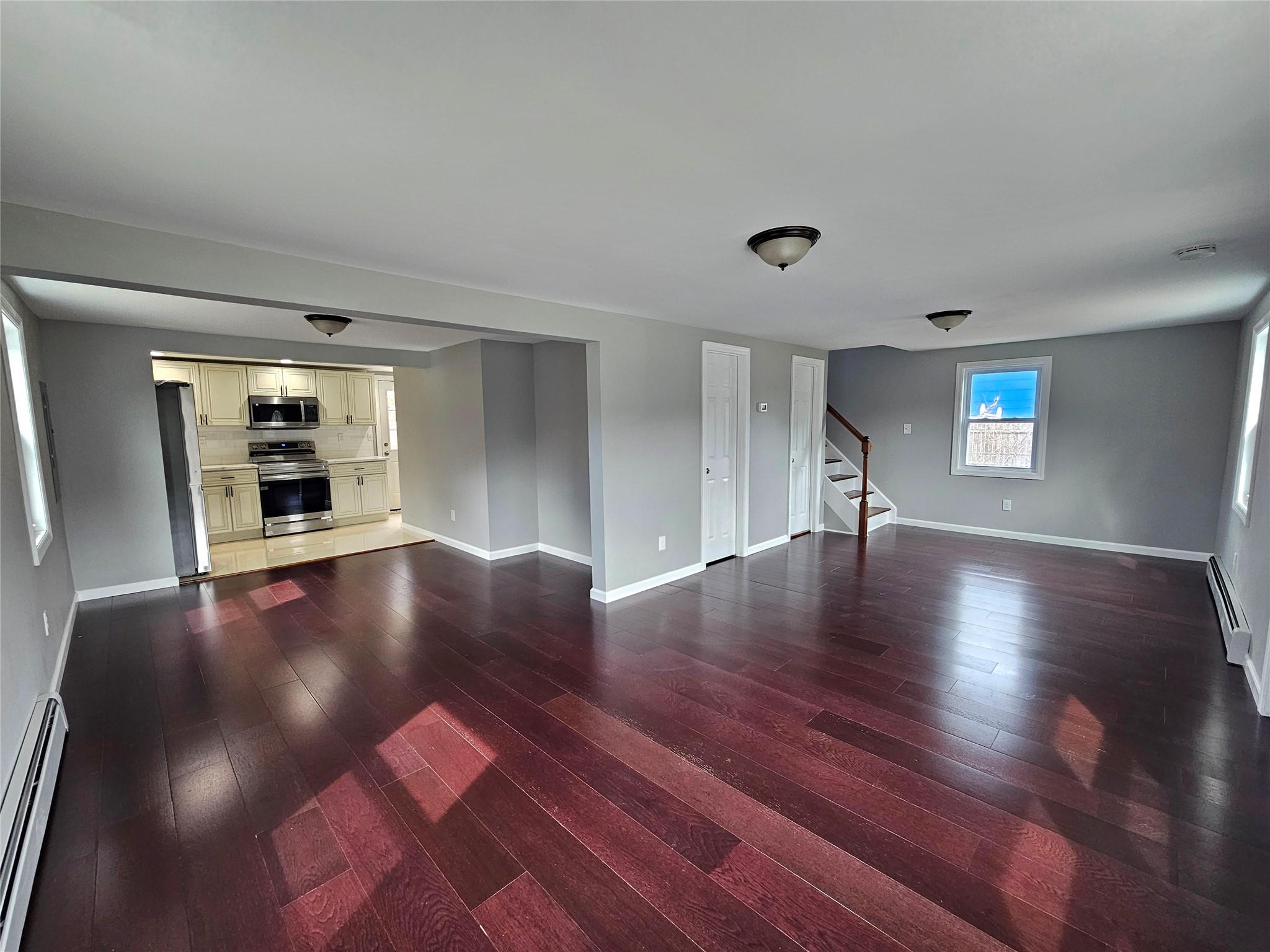 71 W Ludlam Avenue, Riverhead, New York image 6