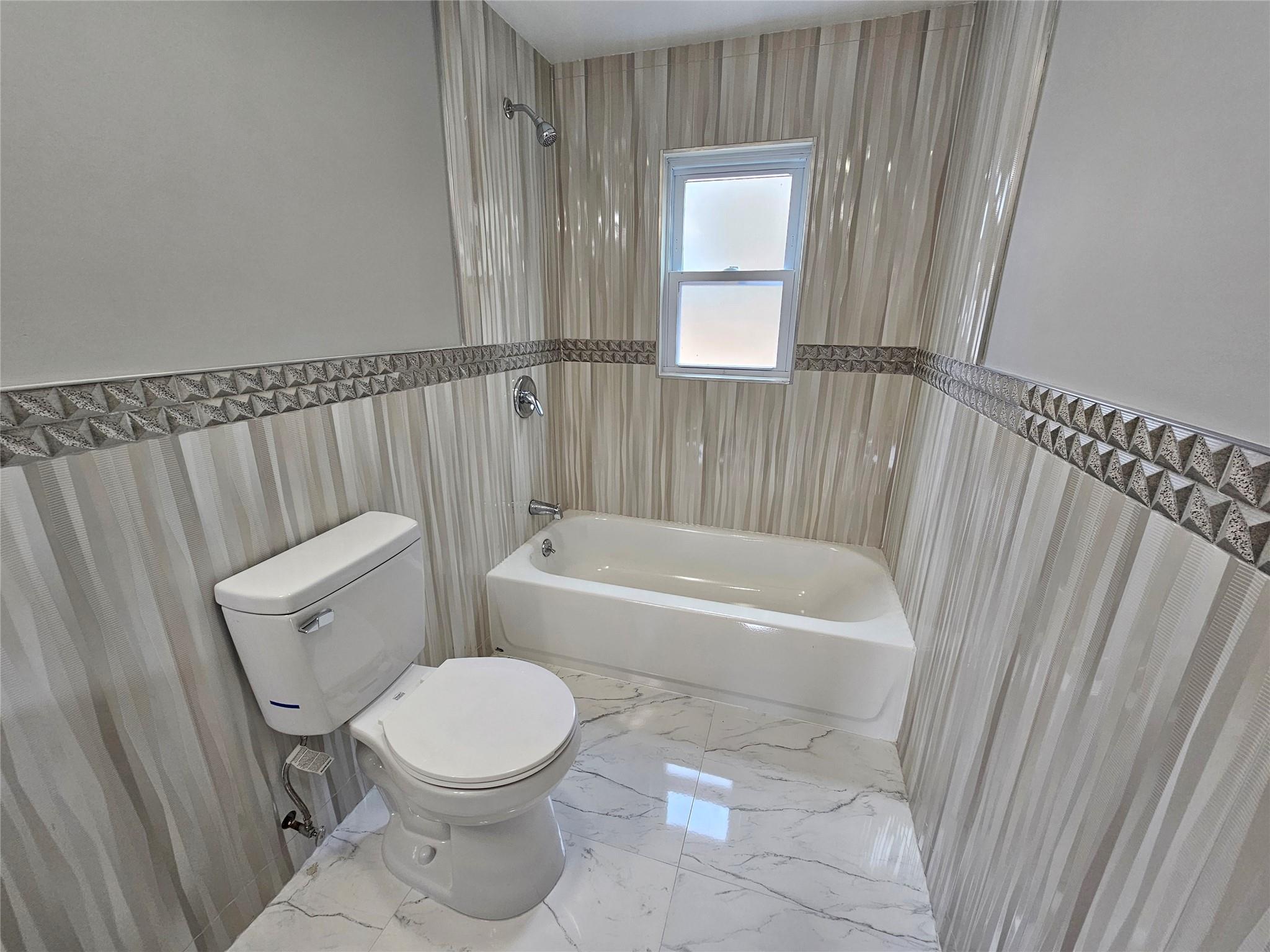 71 W Ludlam Avenue, Riverhead, New York image 12