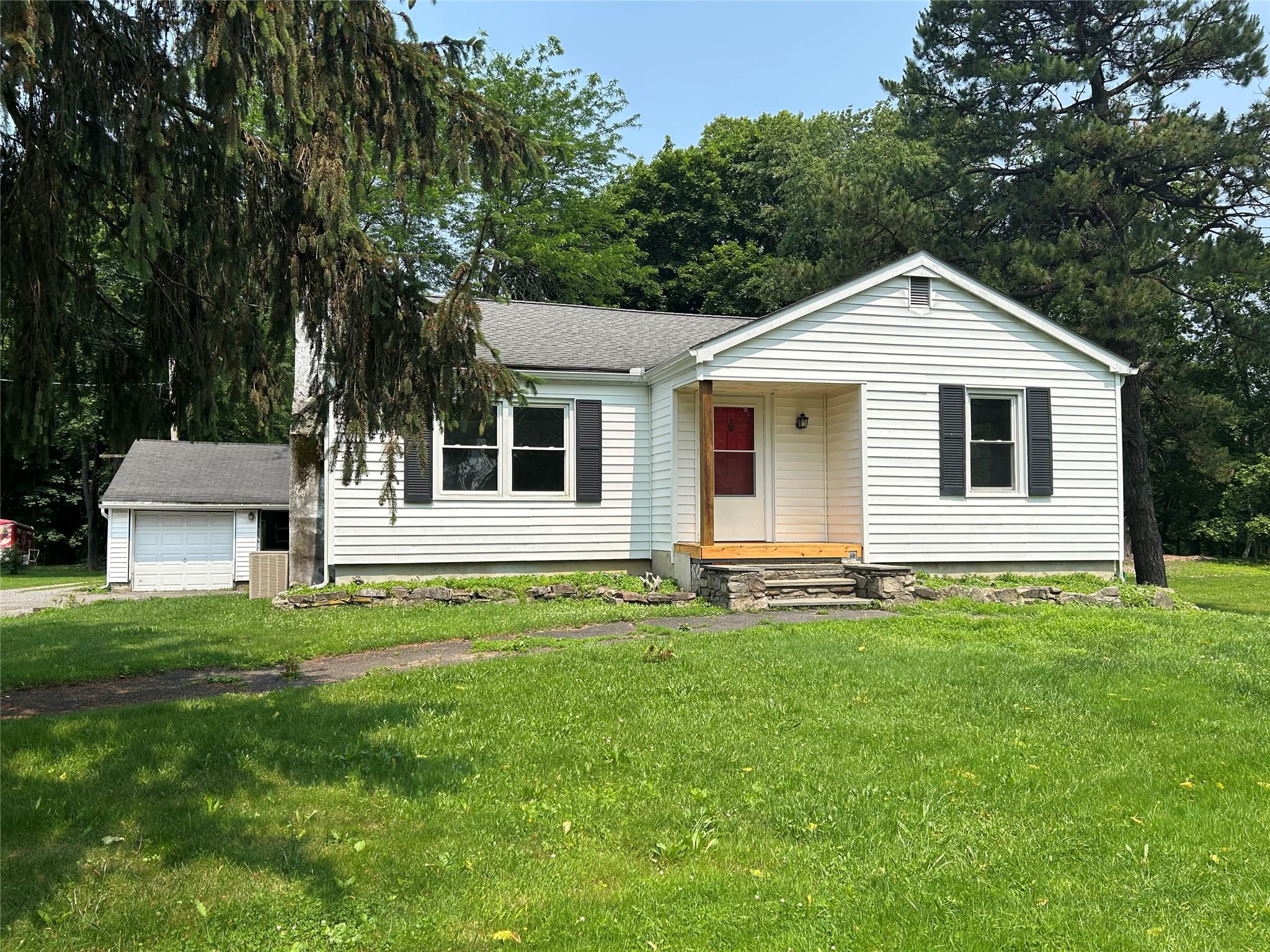 Rental Property at Route 94, Washingtonville, New York - Bedrooms: 3 
Bathrooms: 1 
Rooms: 6  - $2,500 MO.