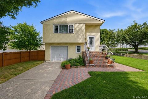 380 Sheridan Street Westbury NY 11590
