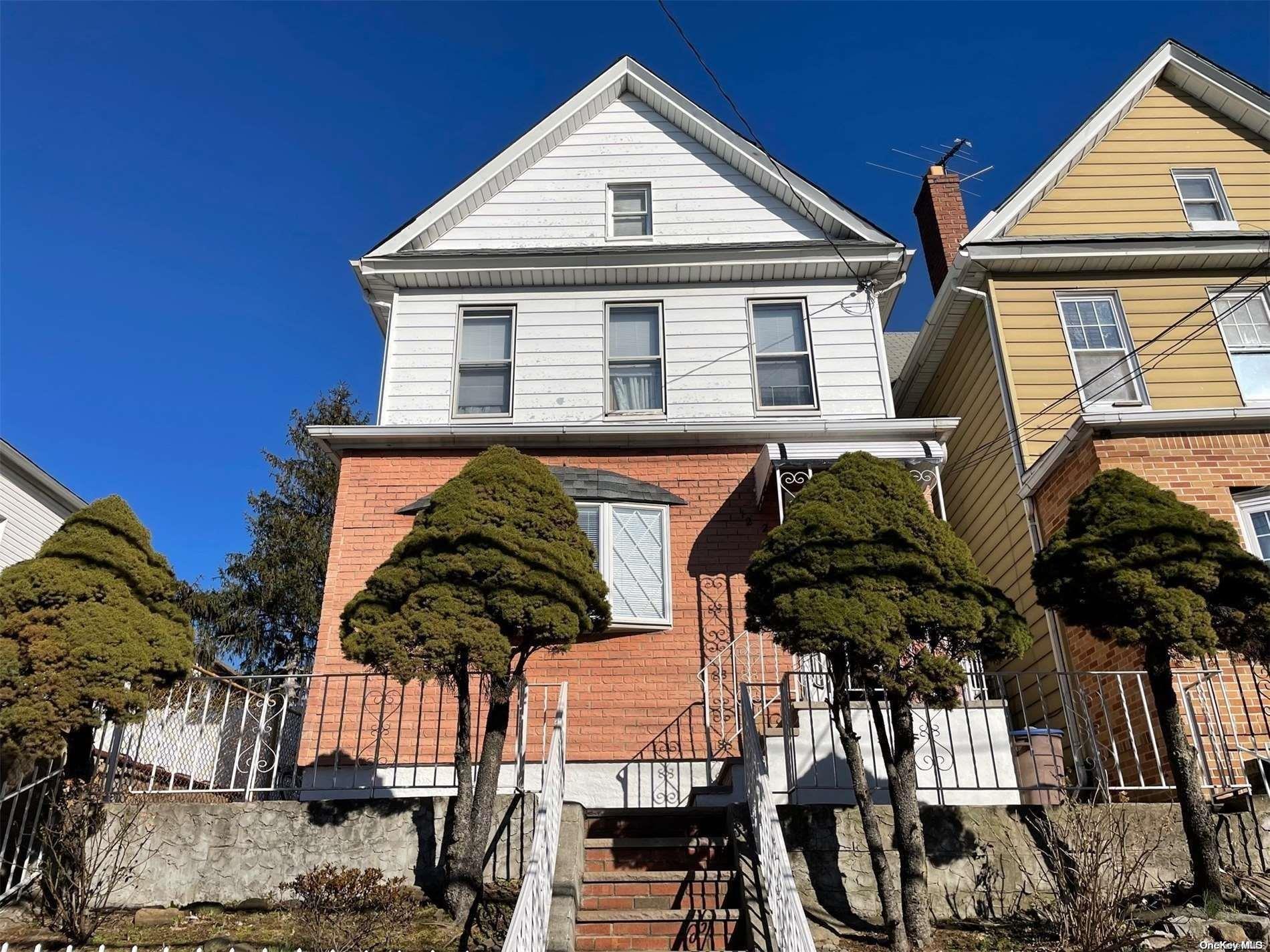 Property for Sale at 119th Street, College Point, Queens, NY - Rooms: 13  - $1,039,998