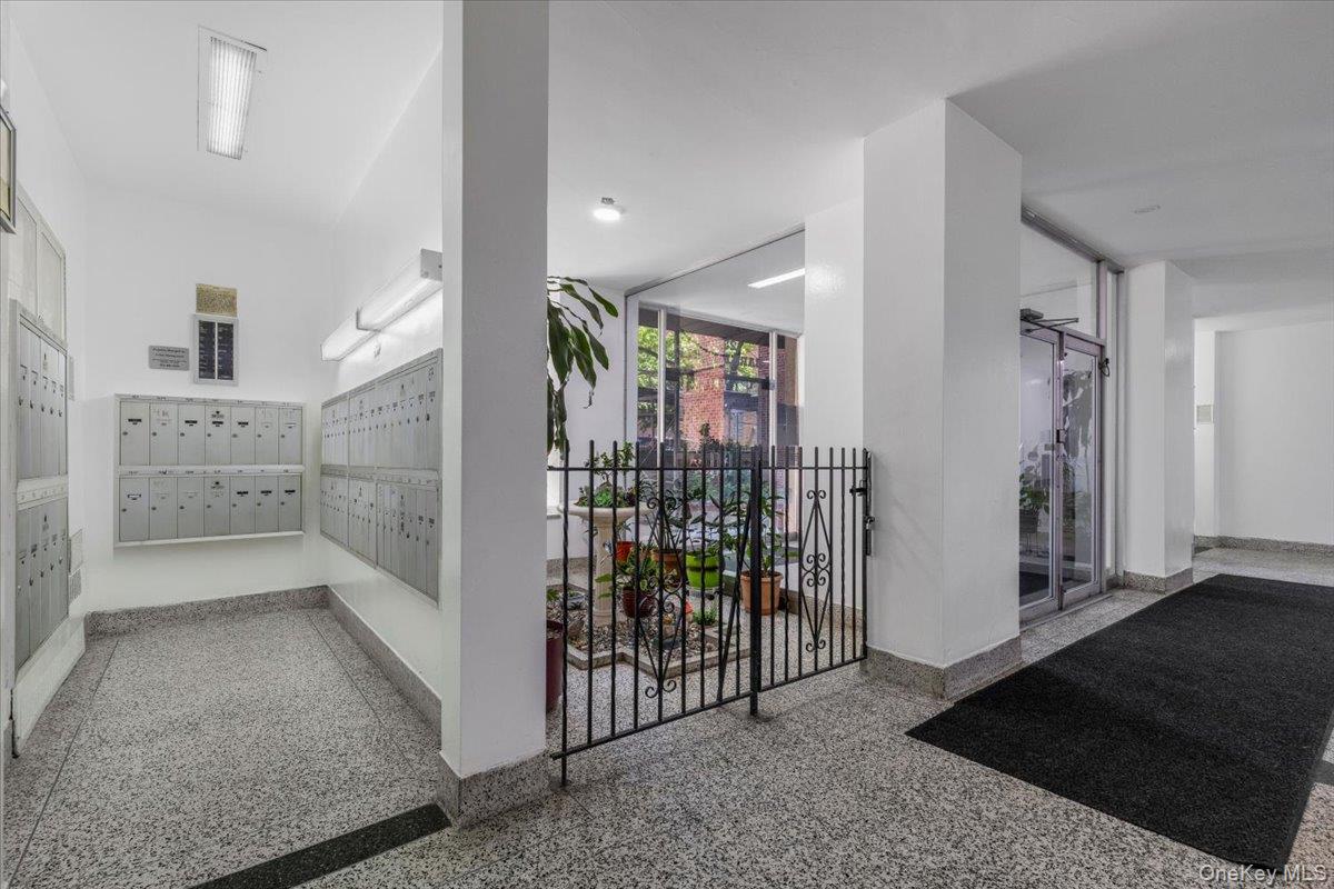 2385 Barker Avenue 1D