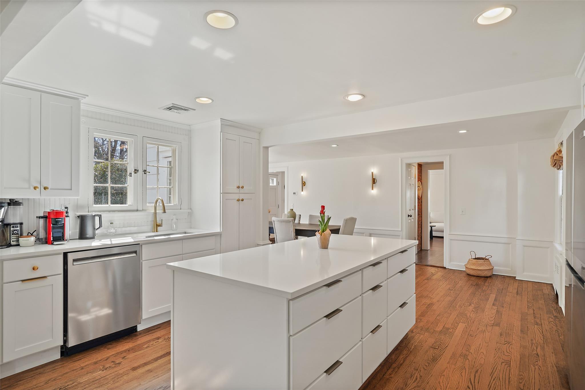 2 South Place, Chappaqua, New York image 3