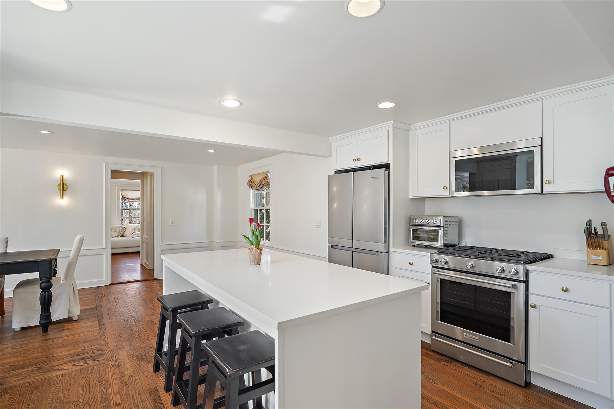 2 South Place, Chappaqua, New York image 4