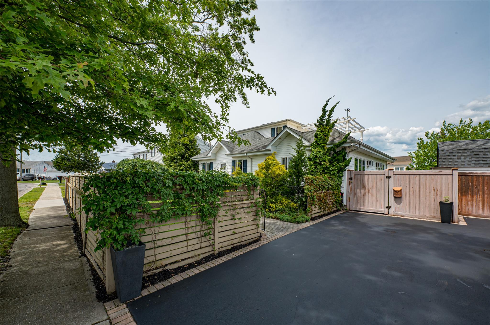 58 W Lido Prom, Lindenhurst, New York image 30