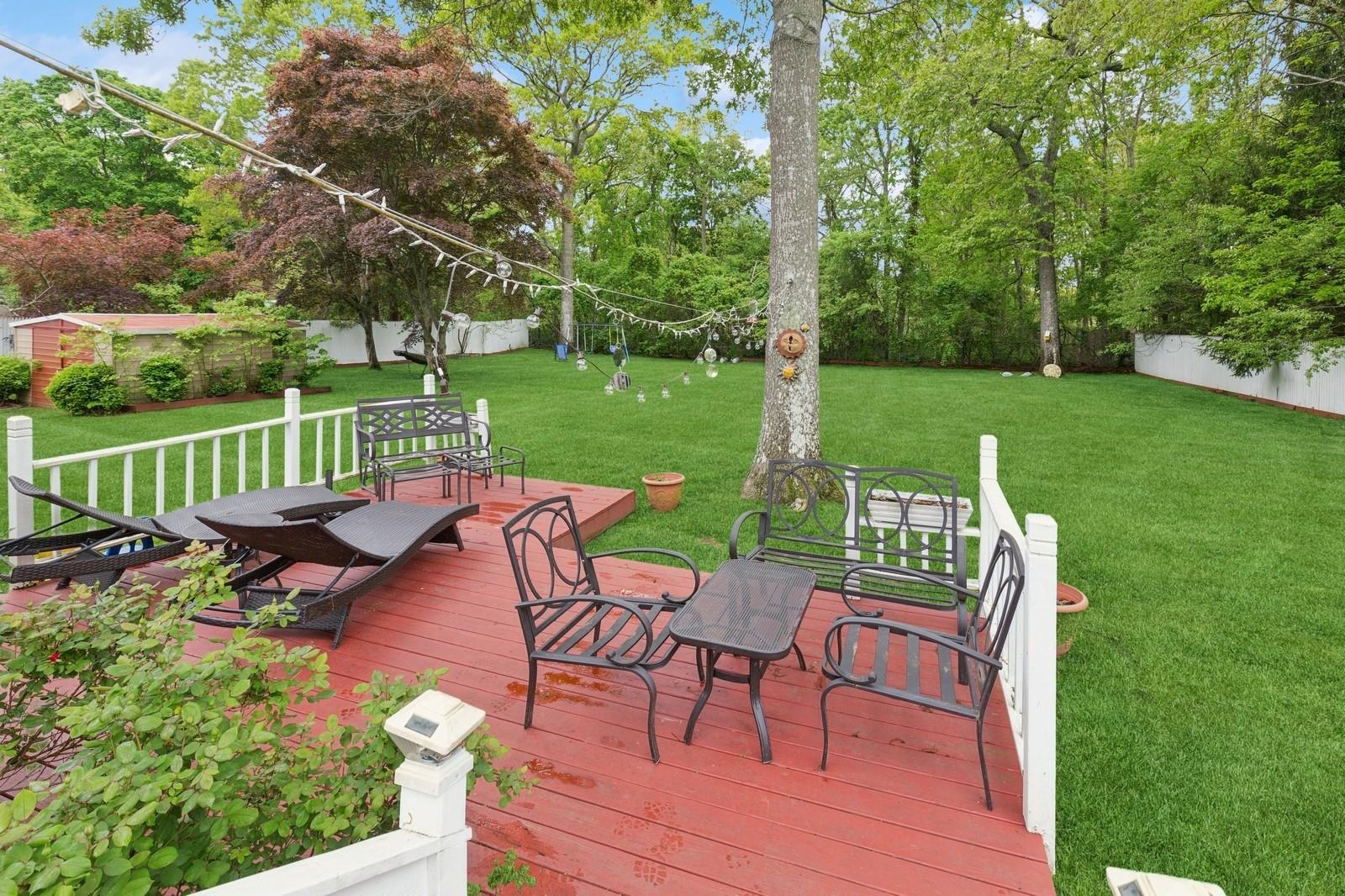22 Ridge Road, Shirley, New York image 32