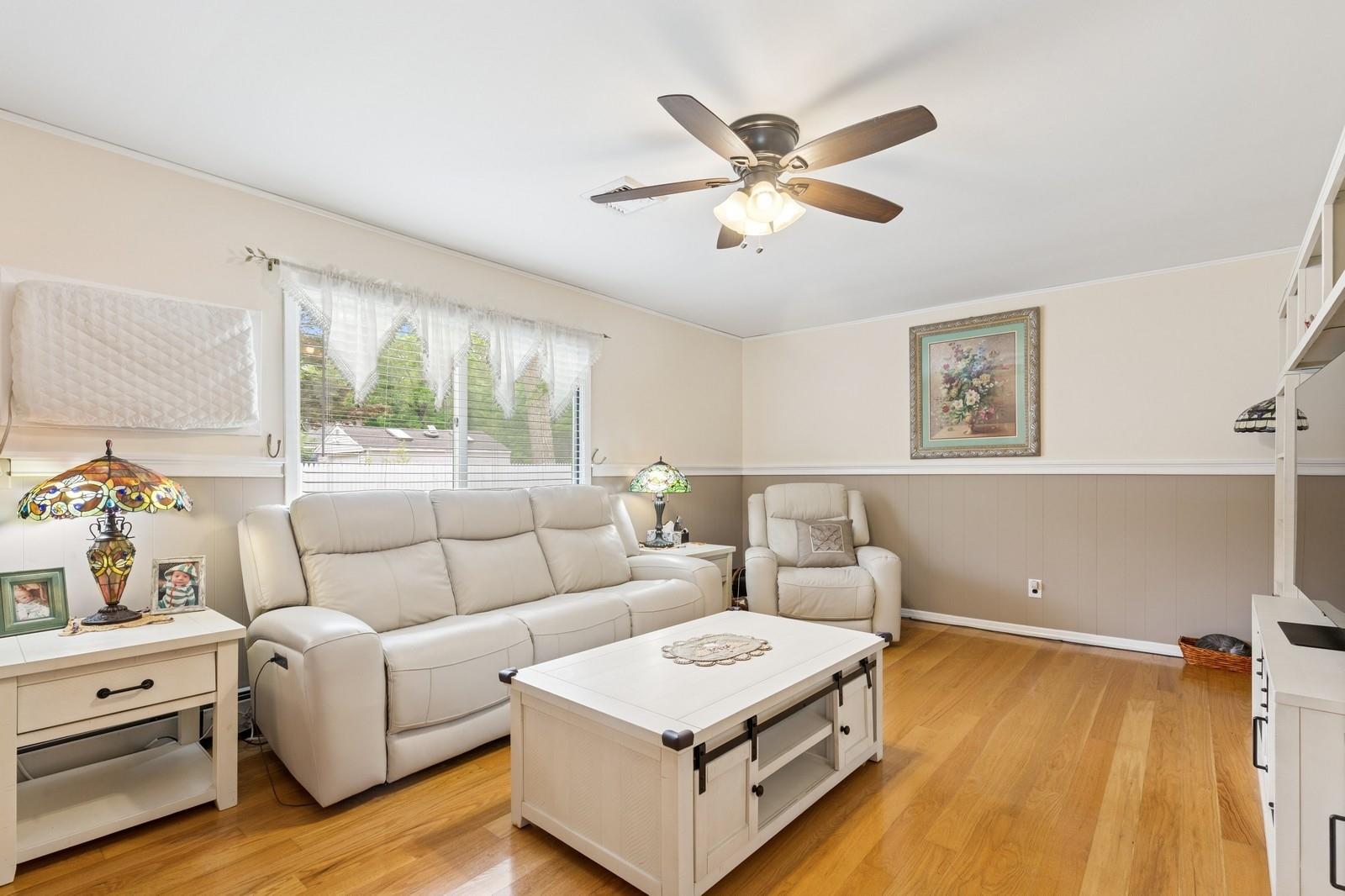 22 Ridge Road, Shirley, New York image 18