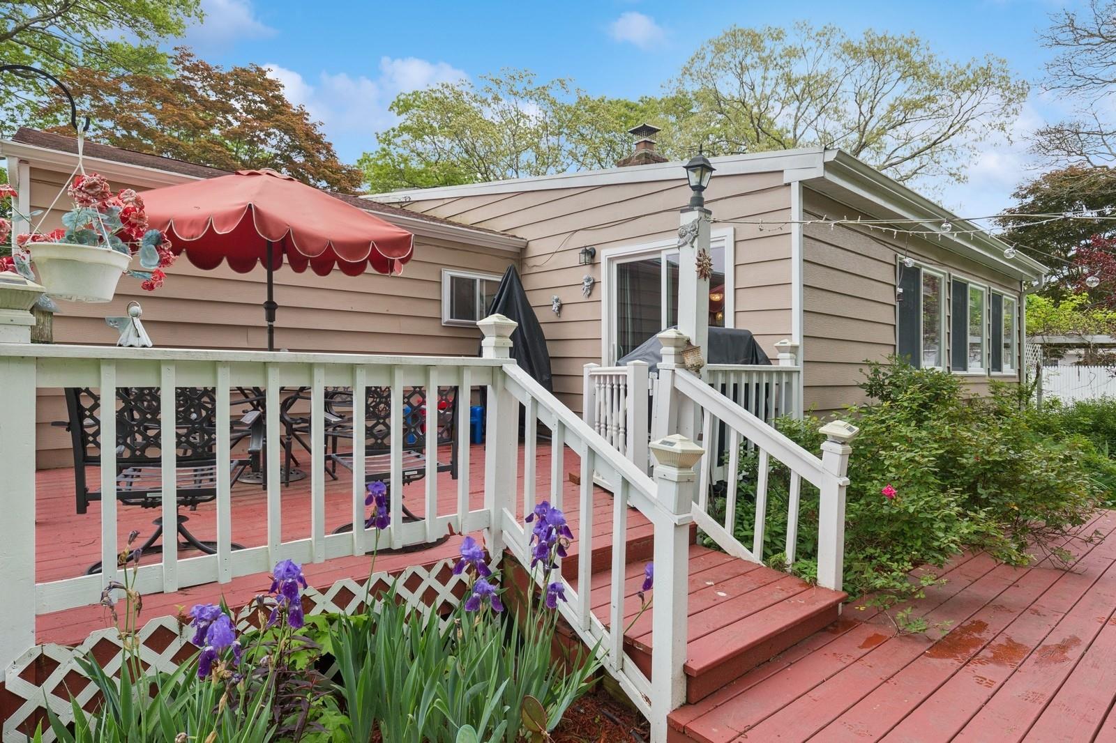22 Ridge Road, Shirley, New York image 33