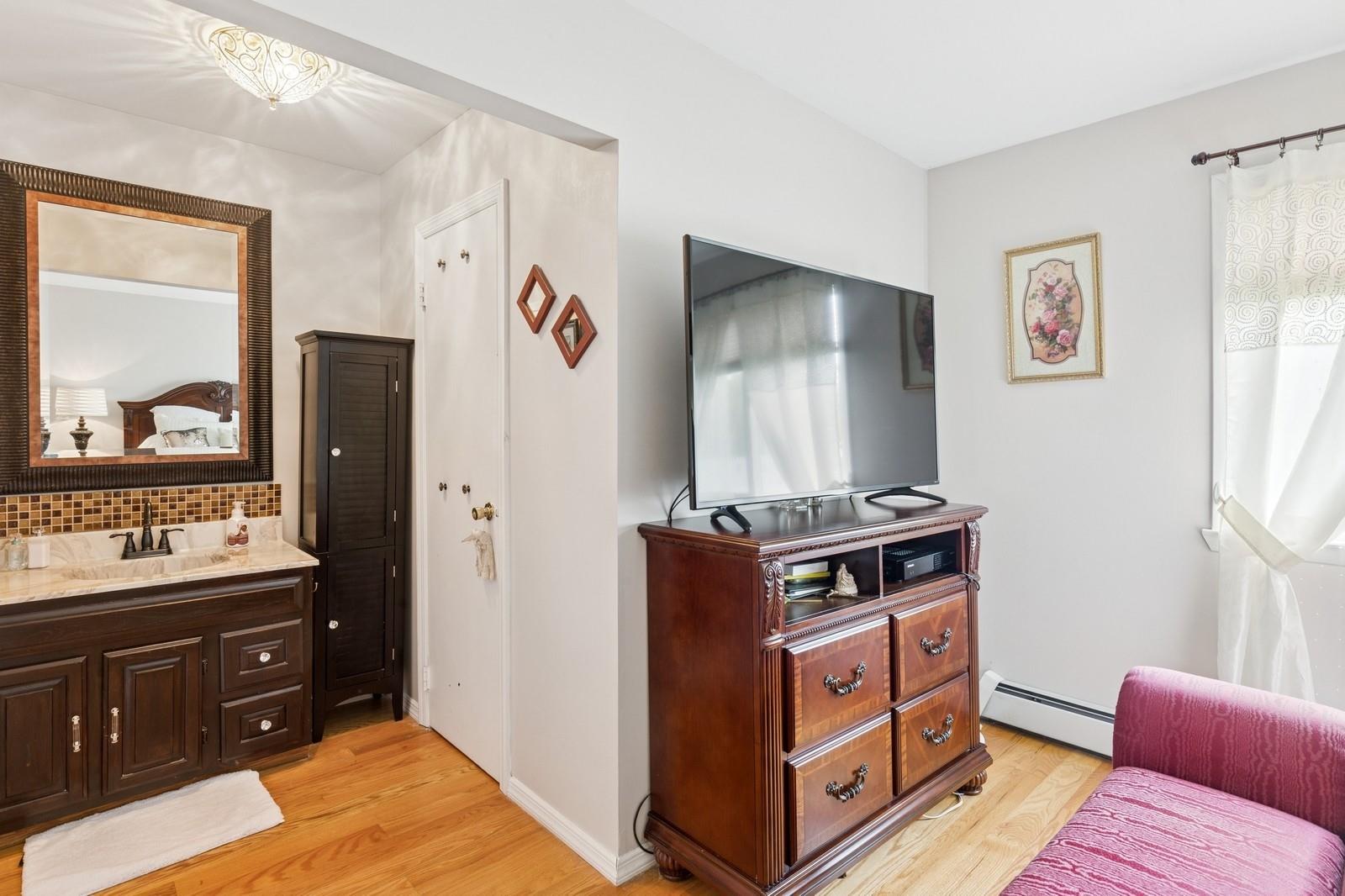 22 Ridge Road, Shirley, New York image 25