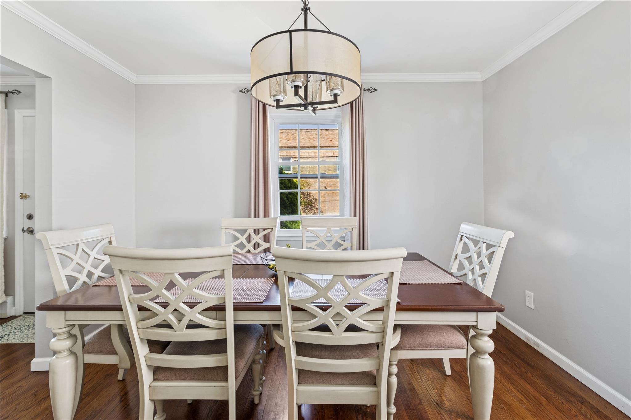 4 N 10th Street, New Hyde Park, New York image 12