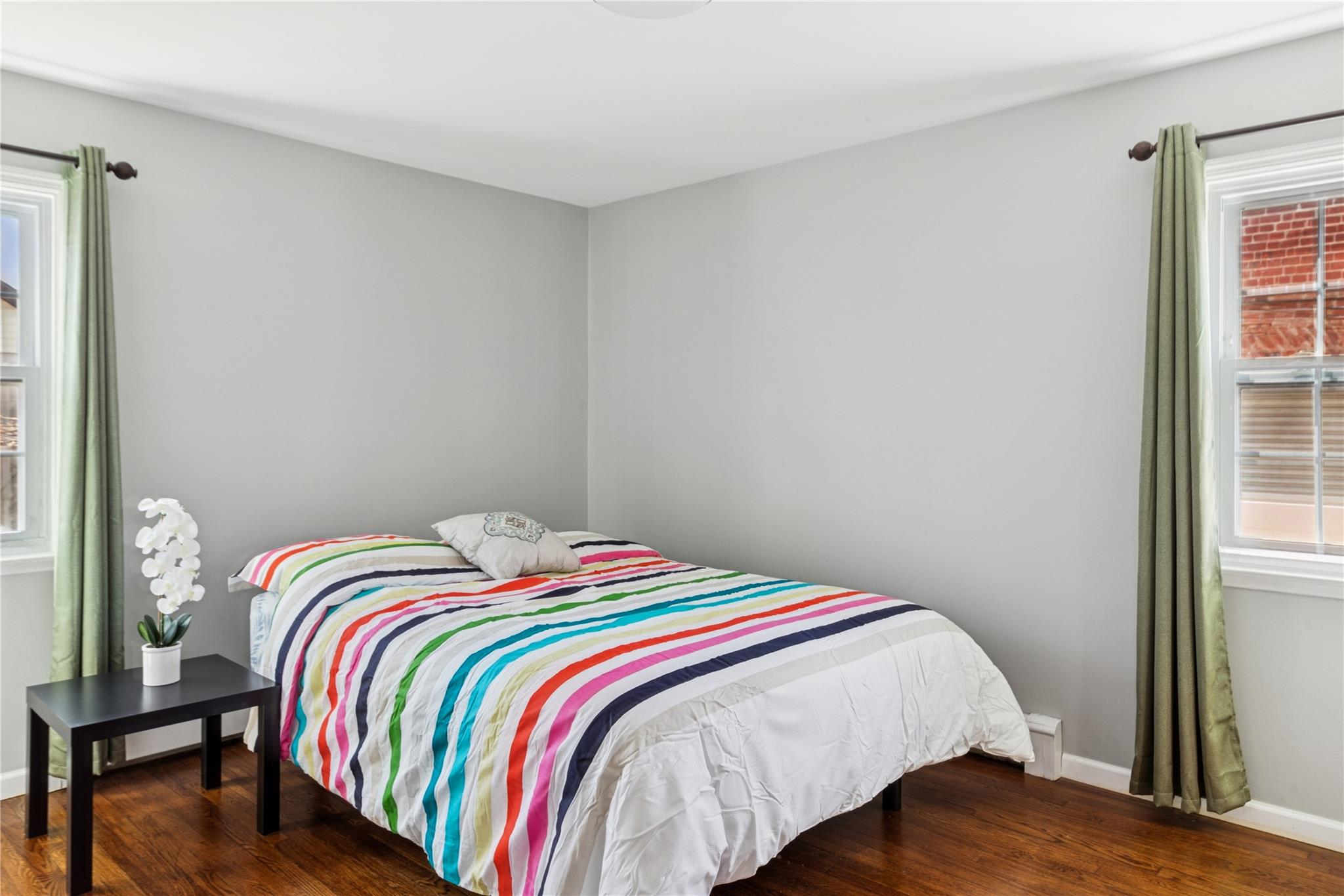 4 N 10th Street, New Hyde Park, New York image 18