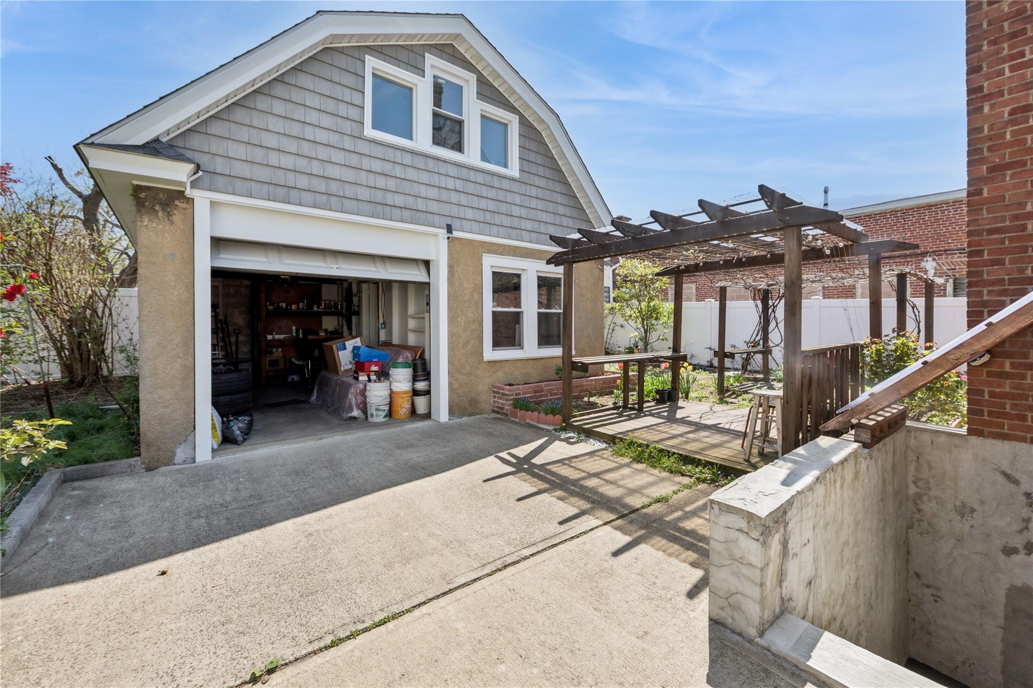 4 N 10th Street, New Hyde Park, New York image 36