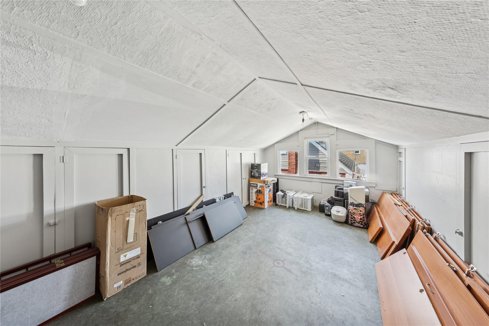 4 N 10th Street, New Hyde Park, New York image 44