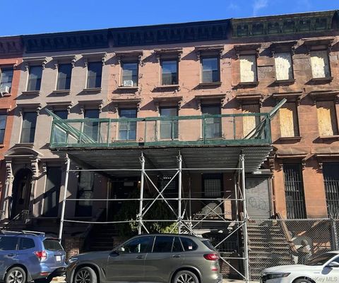 51 E 126th Street New York (Manhattan) NY 10035
