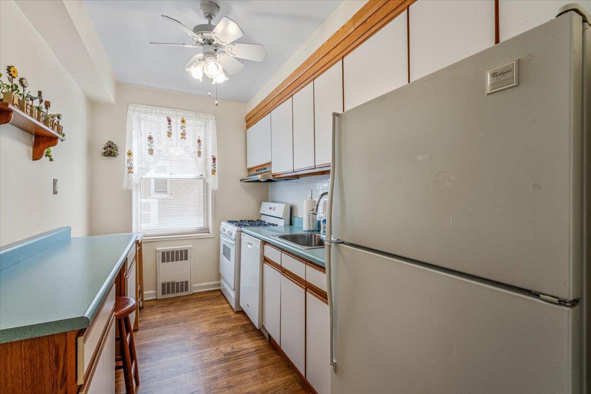 27-10 Parsons Boulevard #1F, Flushing, New York image 8