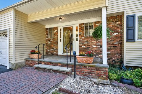 88 Ayers Road Locust Valley NY 11560