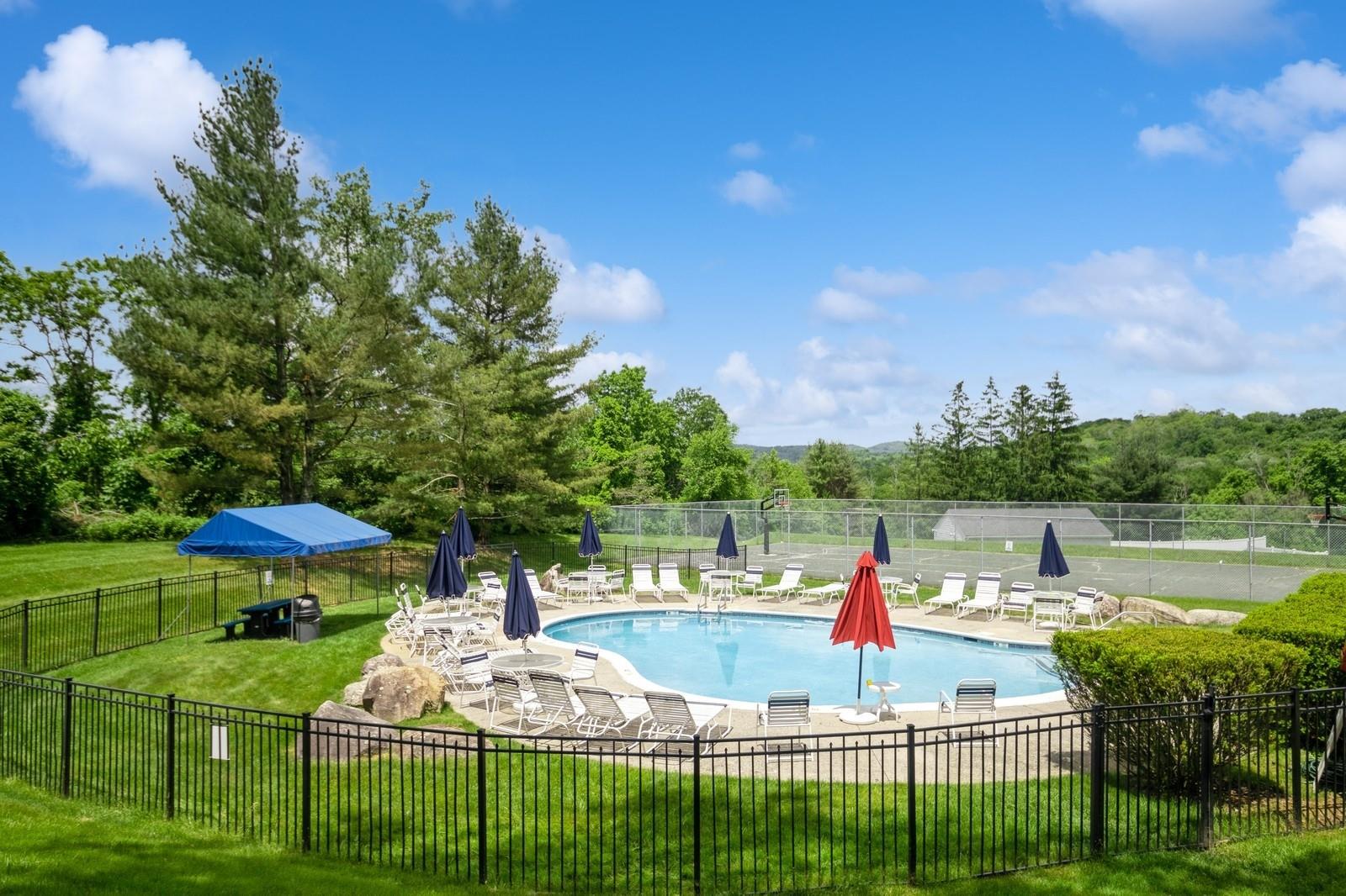 104 Williamsburg Drive, Mahopac, New York image 35