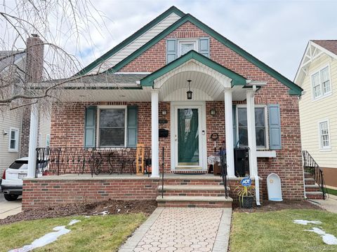 45-66 196th Place Flushing NY 11358