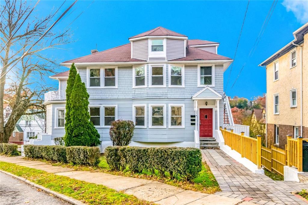 Sedgwick Avenue, Yonkers, New York - 7 Bedrooms  
3 Bathrooms - 