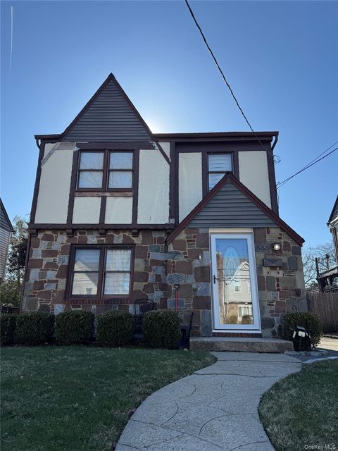333 Foch Boulevard Mineola NY 11501