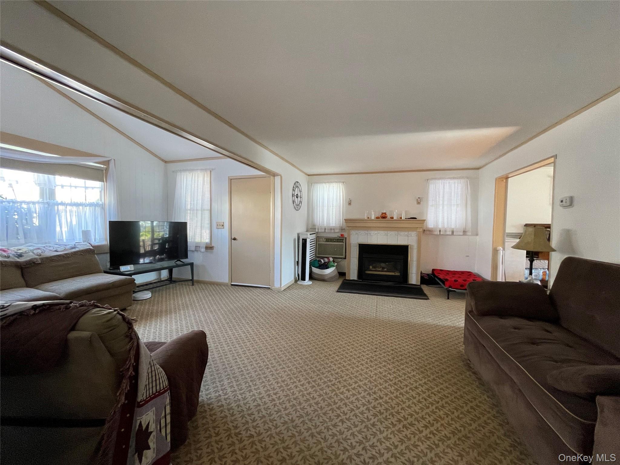 882 Jayne Place