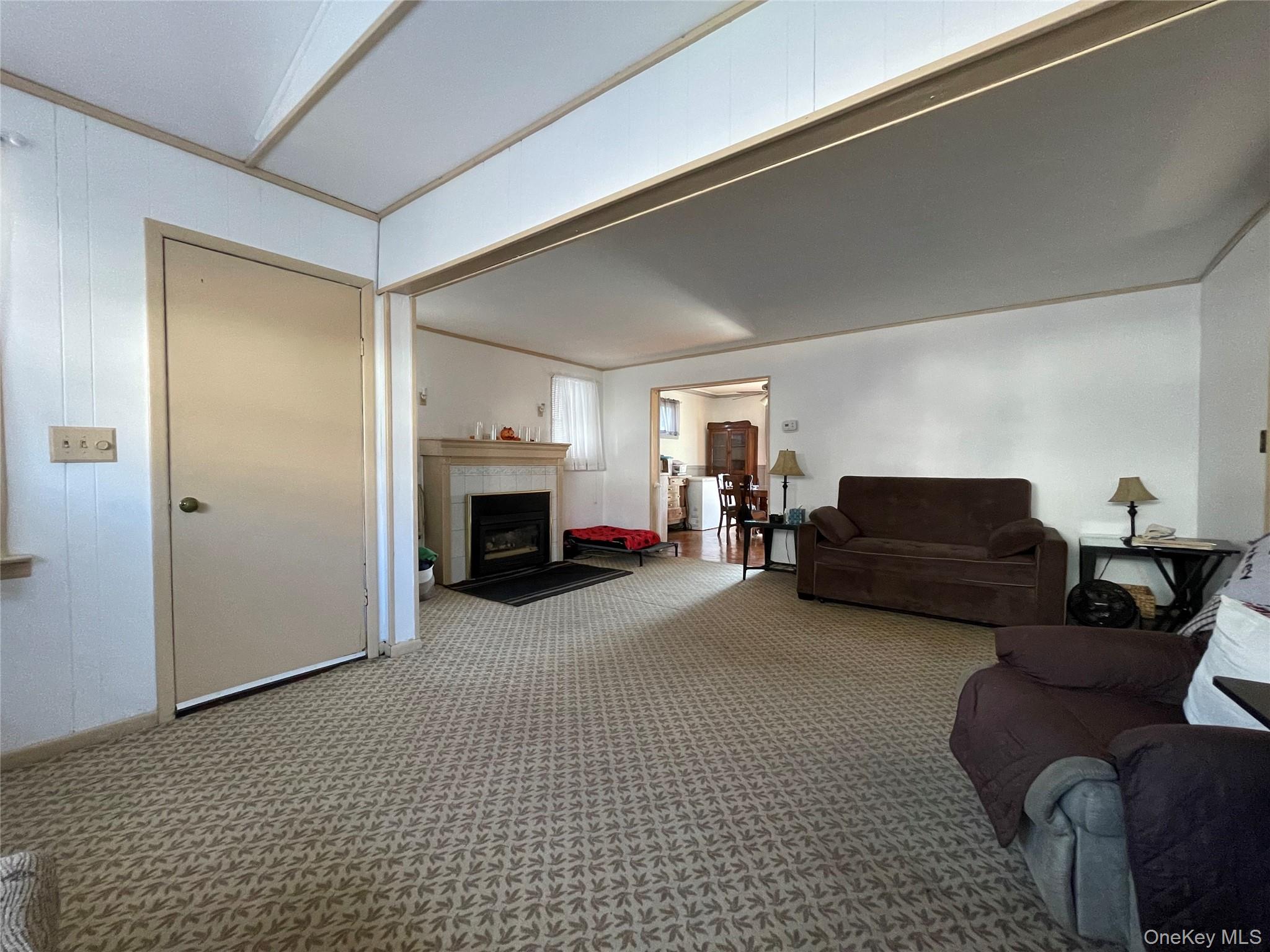 882 Jayne Place