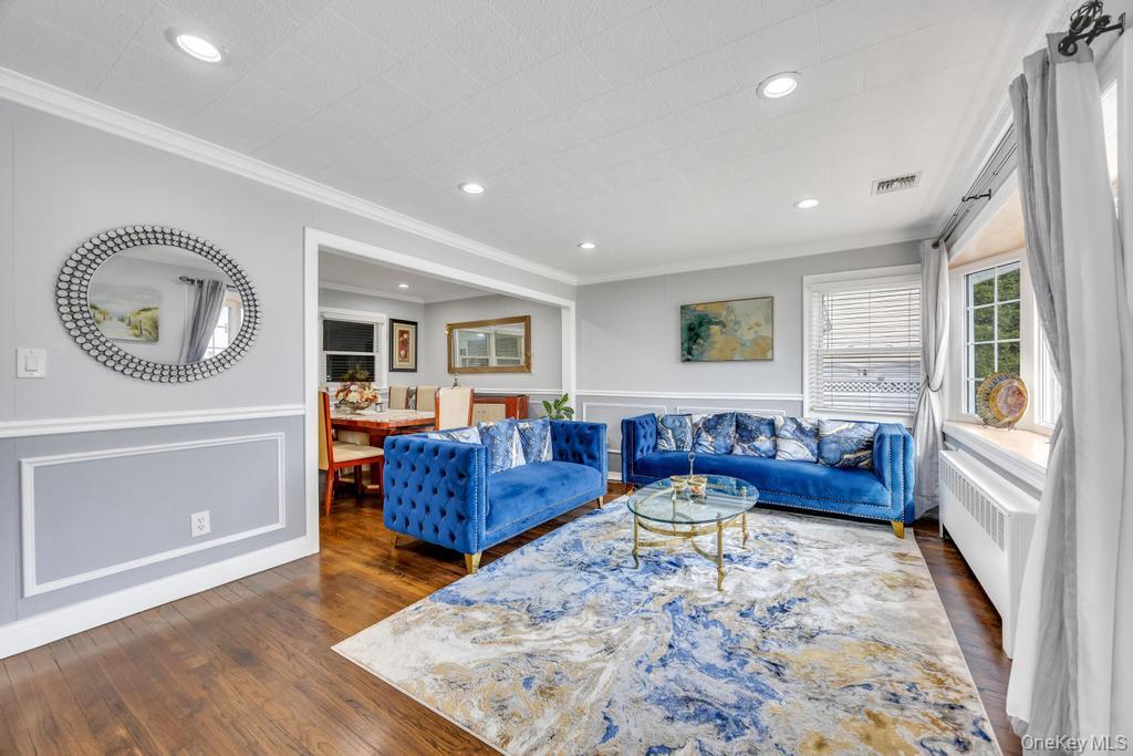 213 Hillcrest Drive