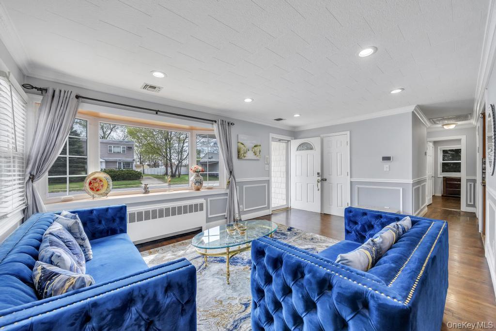213 Hillcrest Drive
