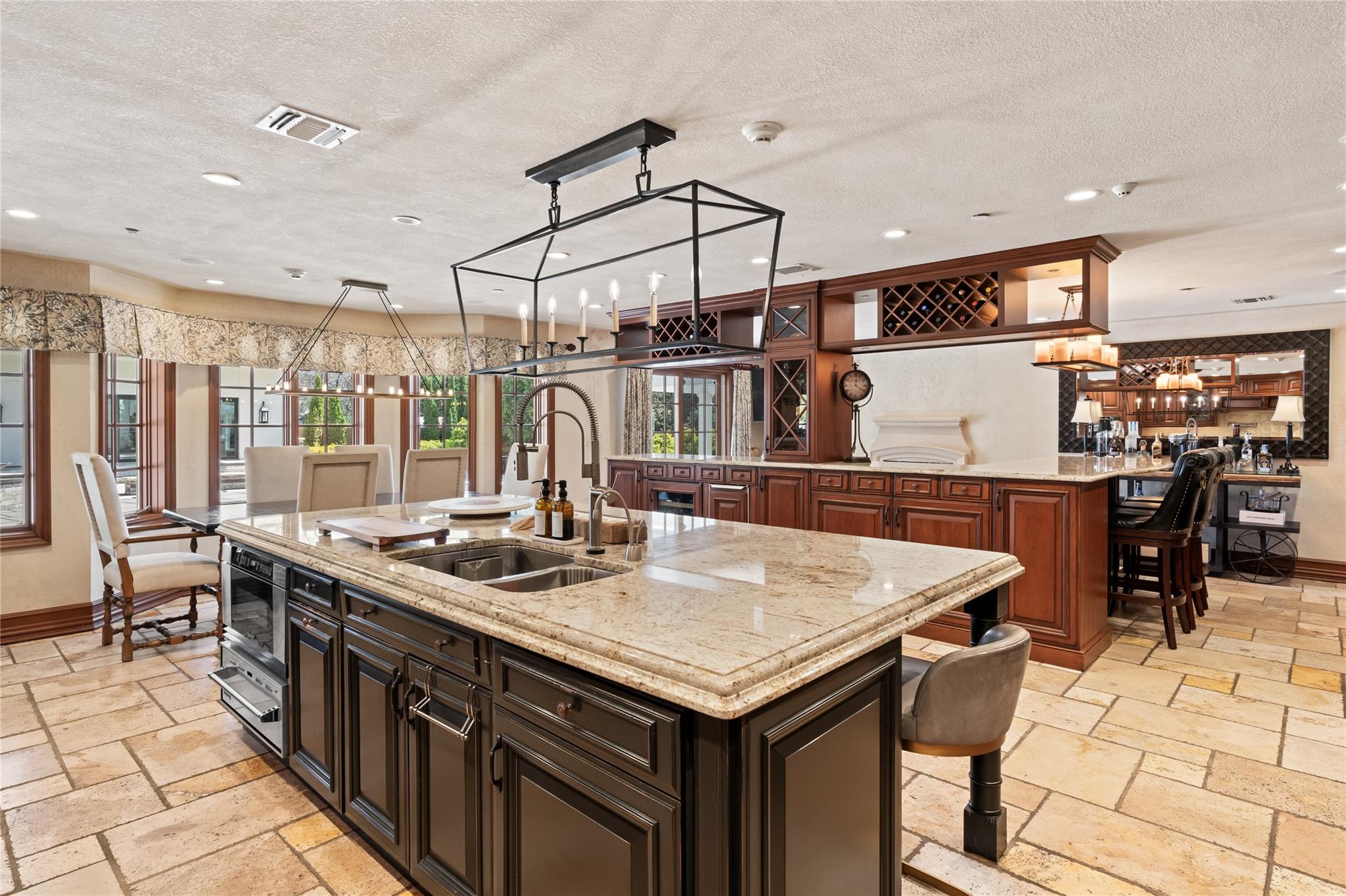 84 S Woods Road, Woodbury, New York image 12