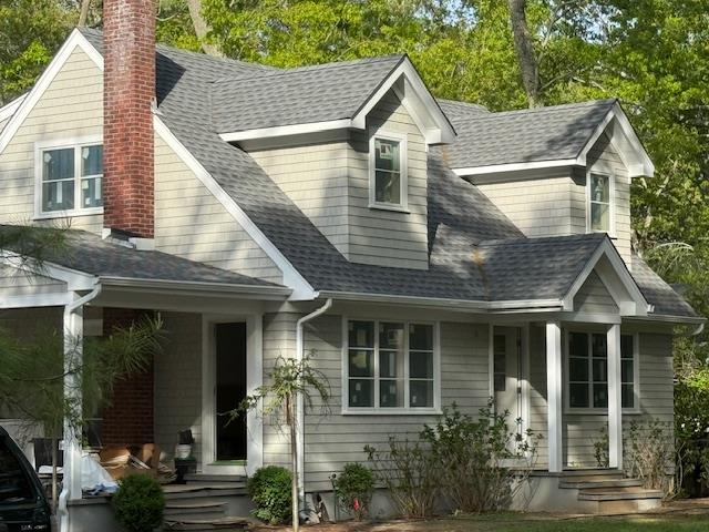 Track Avenue, Cutchogue, Hamptons, NY - 4 Bedrooms  
3 Bathrooms - 