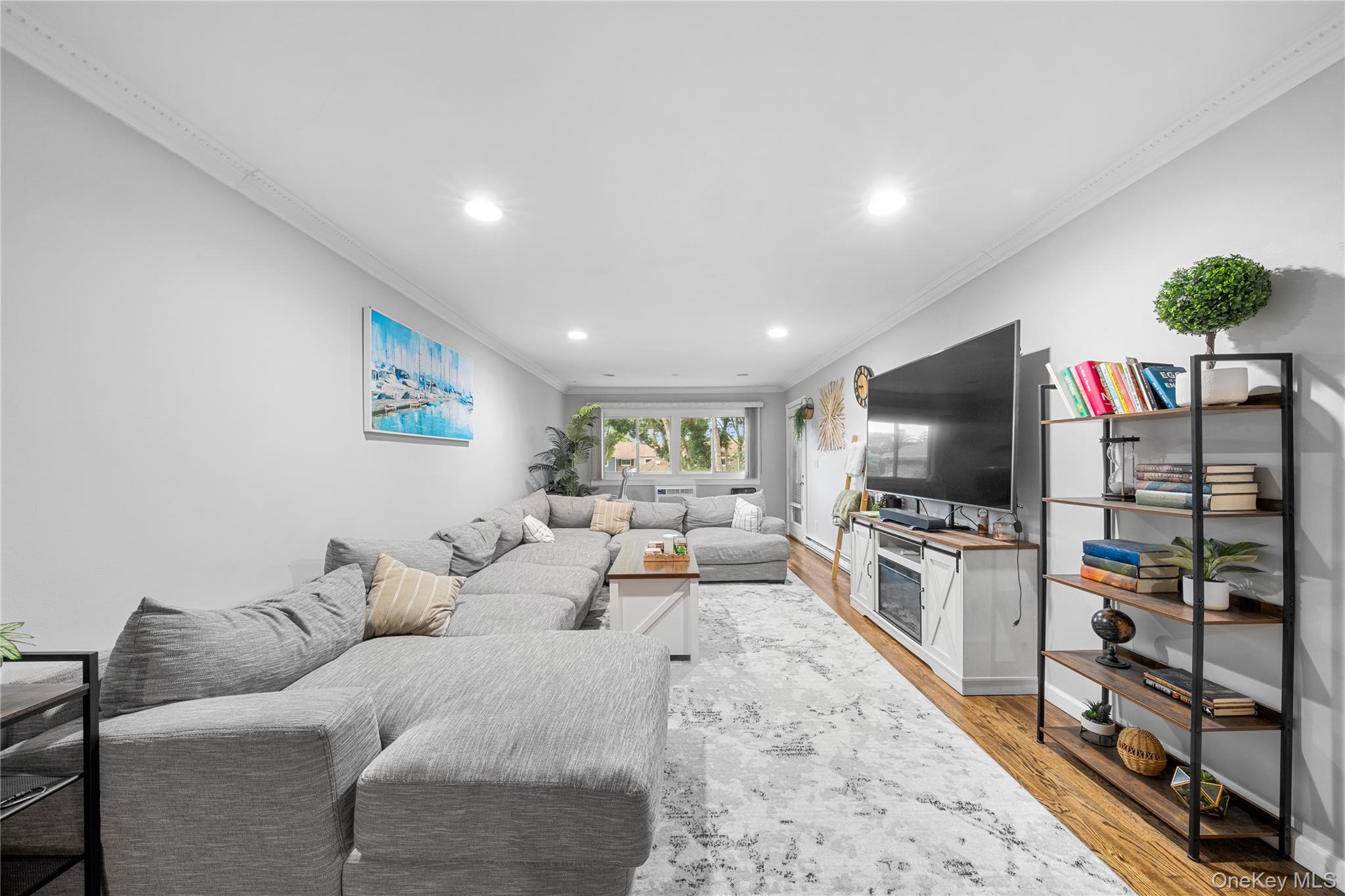 40 W 4th Street 60