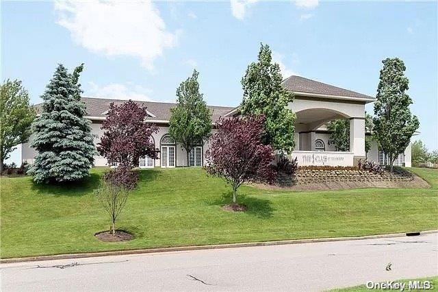 657 Balfour Place, Melville, New York image 22