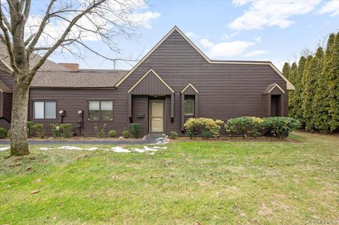 22 SO. Gate Circle Massapequa Park NY 11762