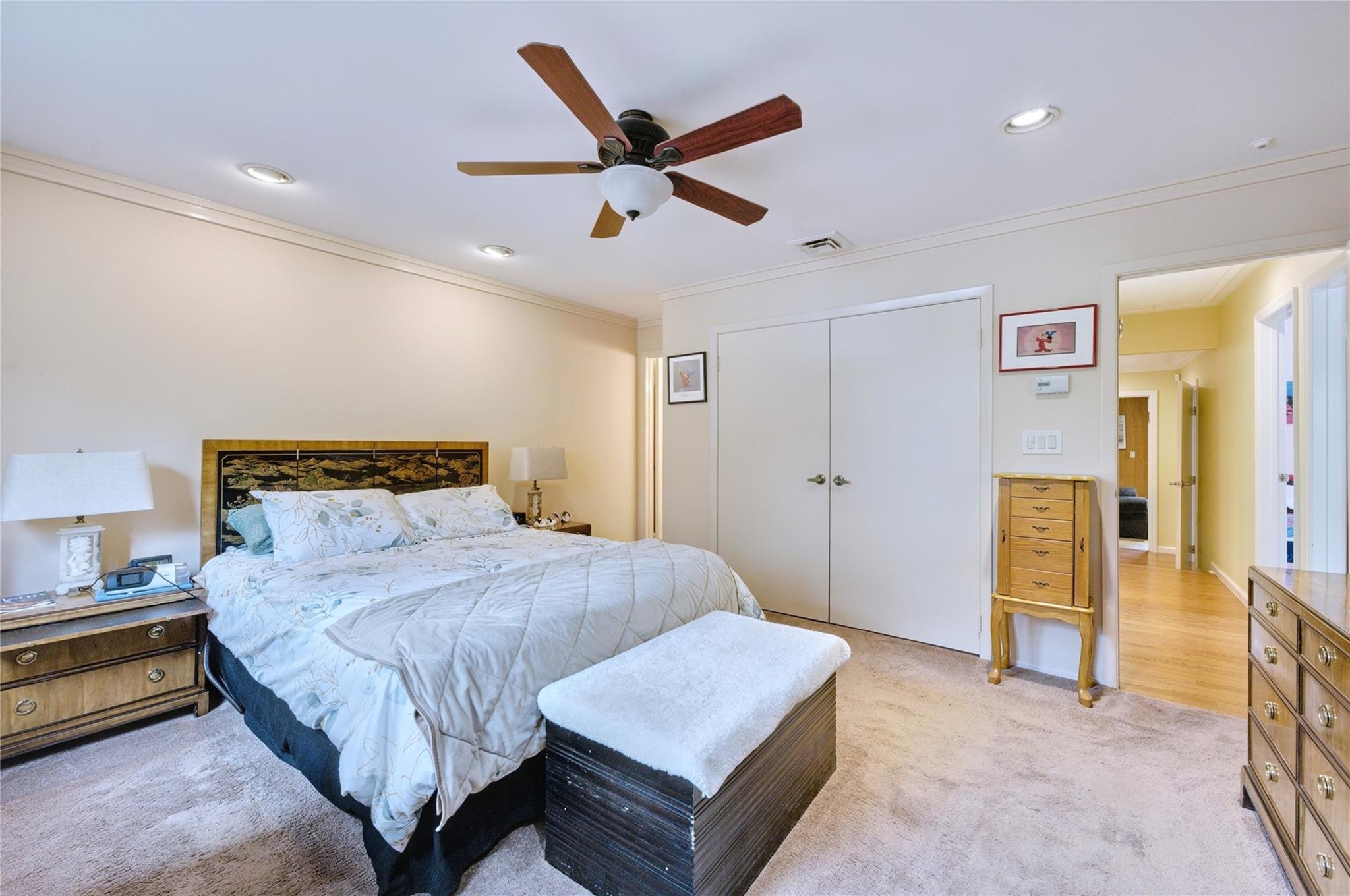 29 Cross Bow Lane, Commack, New York image 19