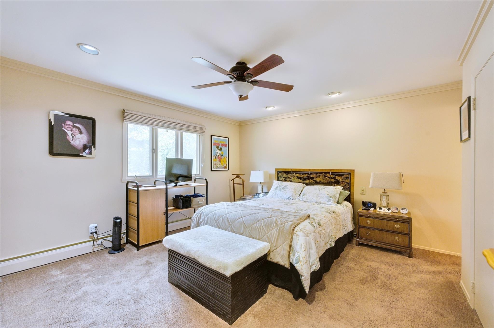 29 Cross Bow Lane, Commack, New York image 18