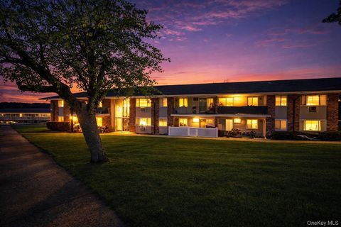 Condo For Sale - 311 Old Country Road<br/> Elmsford, NY 10523