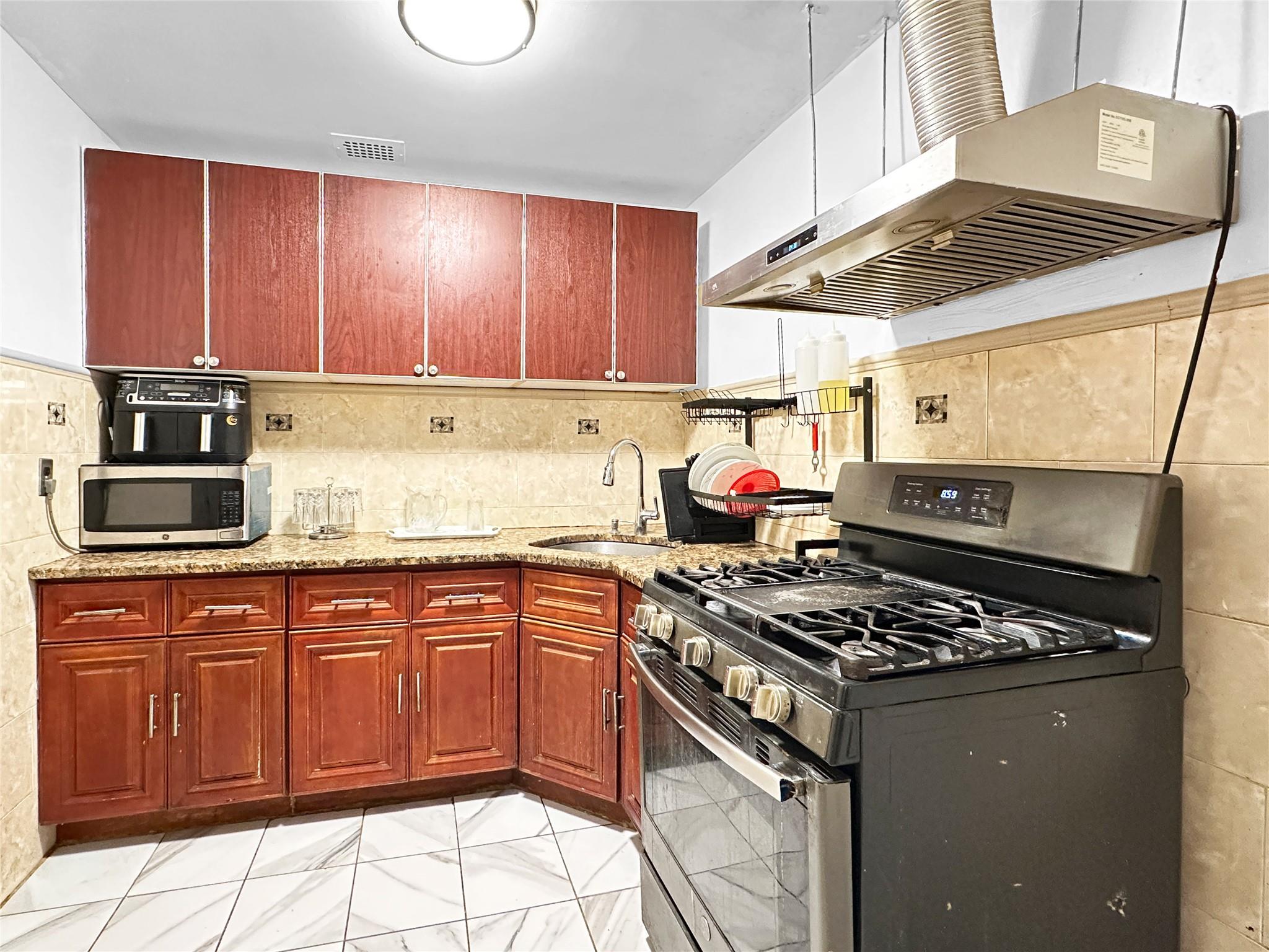8006 47th Avenue #5A, Elmhurst, New York image 3