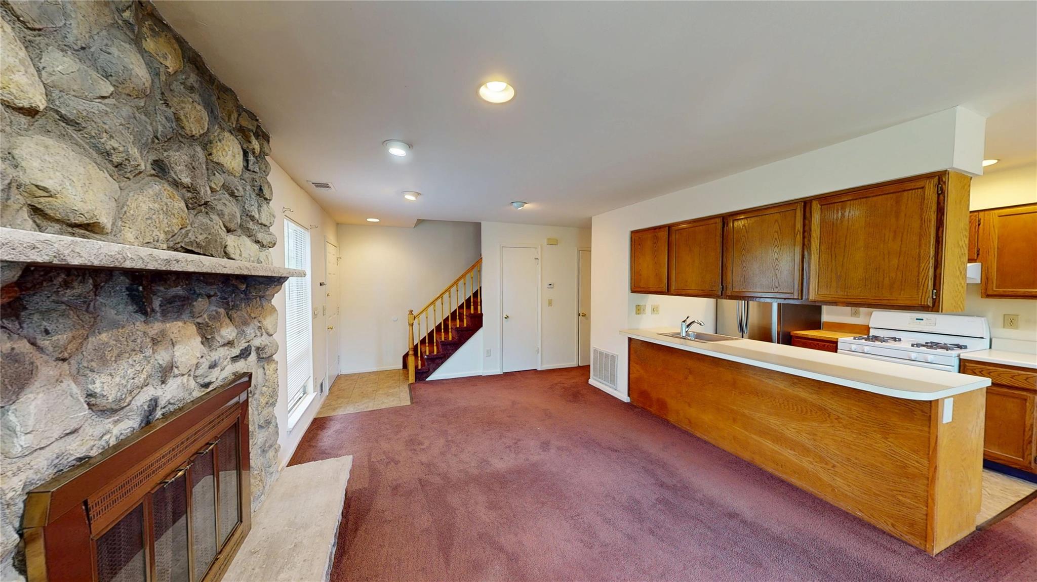 27 The Rise, Warwick, New York image 1