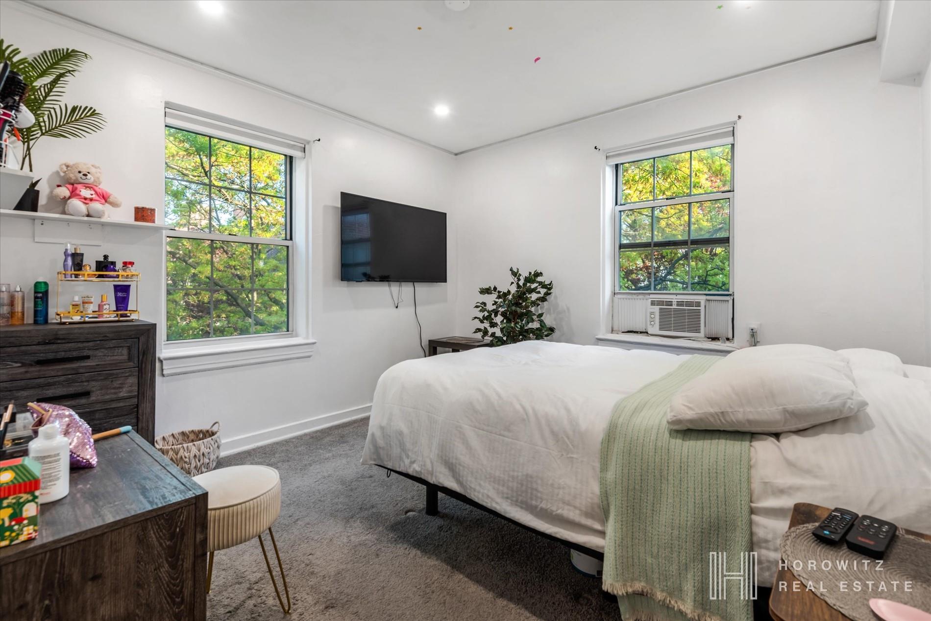 55-03 31st Avenue #C6K, Woodside, New York image 1